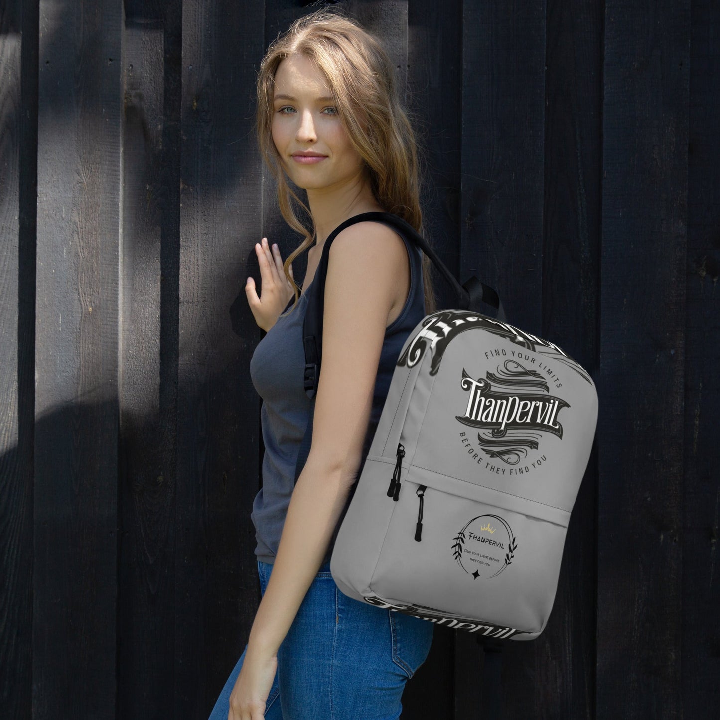 Mochila gris marca y slogan - Thanpervil shop online